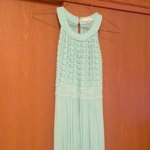 Comfy, cotton dress with lace detail.